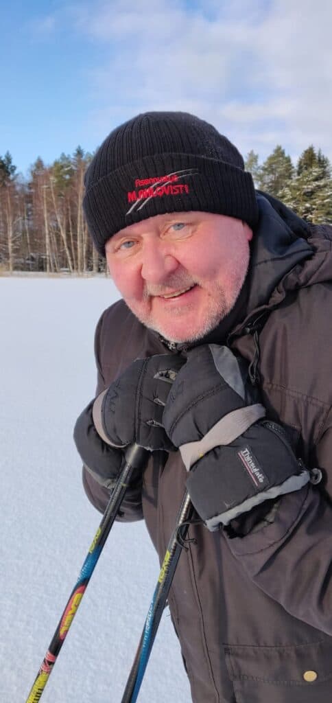 Jussi Lammela nauttii keväthangista keikkoja odotellessa